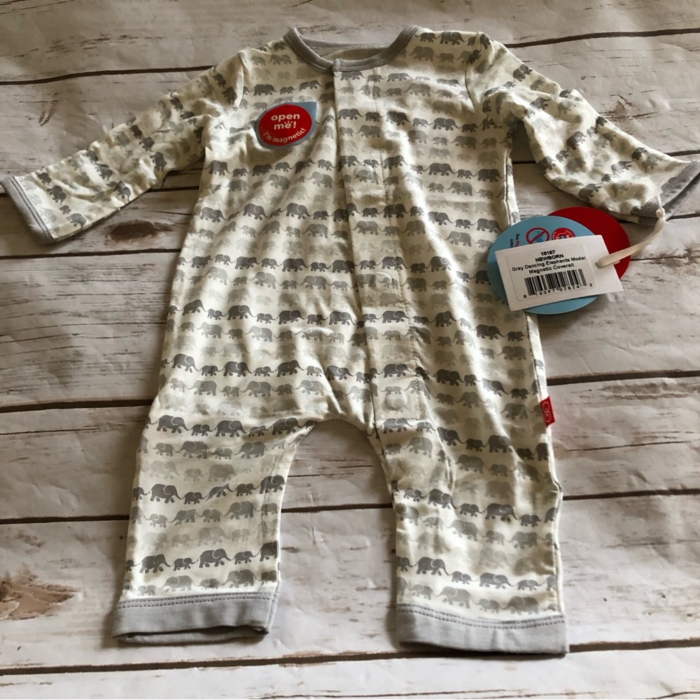 Magnetic me elephants romper